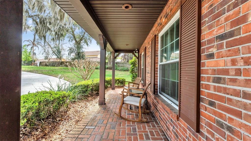 For Sale: $749,000 (5 beds, 3 baths, 3913 Square Feet)