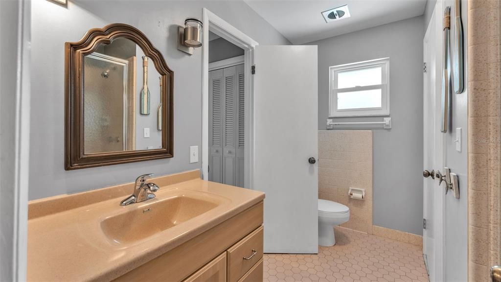 For Sale: $749,000 (5 beds, 3 baths, 3913 Square Feet)
