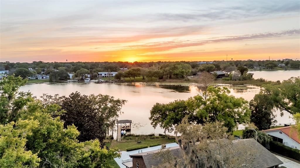 For Sale: $749,000 (5 beds, 3 baths, 3913 Square Feet)