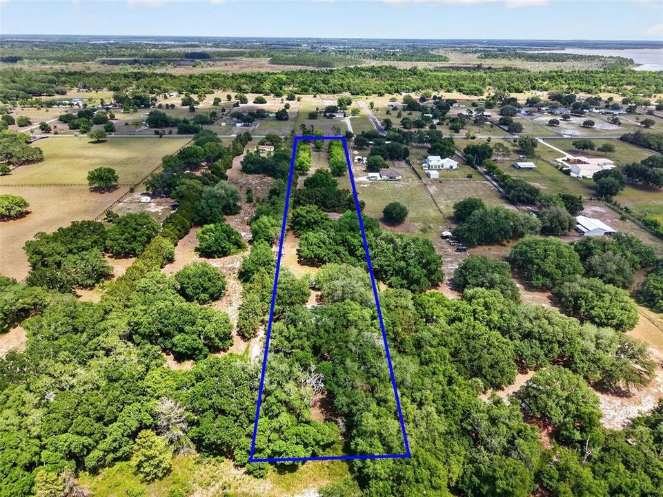 For Sale: $369,000 (3 beds, 2 baths, 1046 Square Feet)