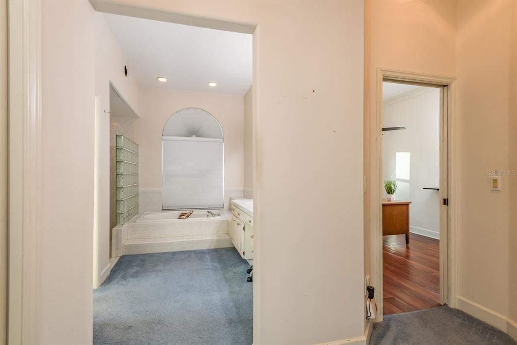 En Venta: $1,465,000 (4 camas, 3 baños, 3051 Pies cuadrados)