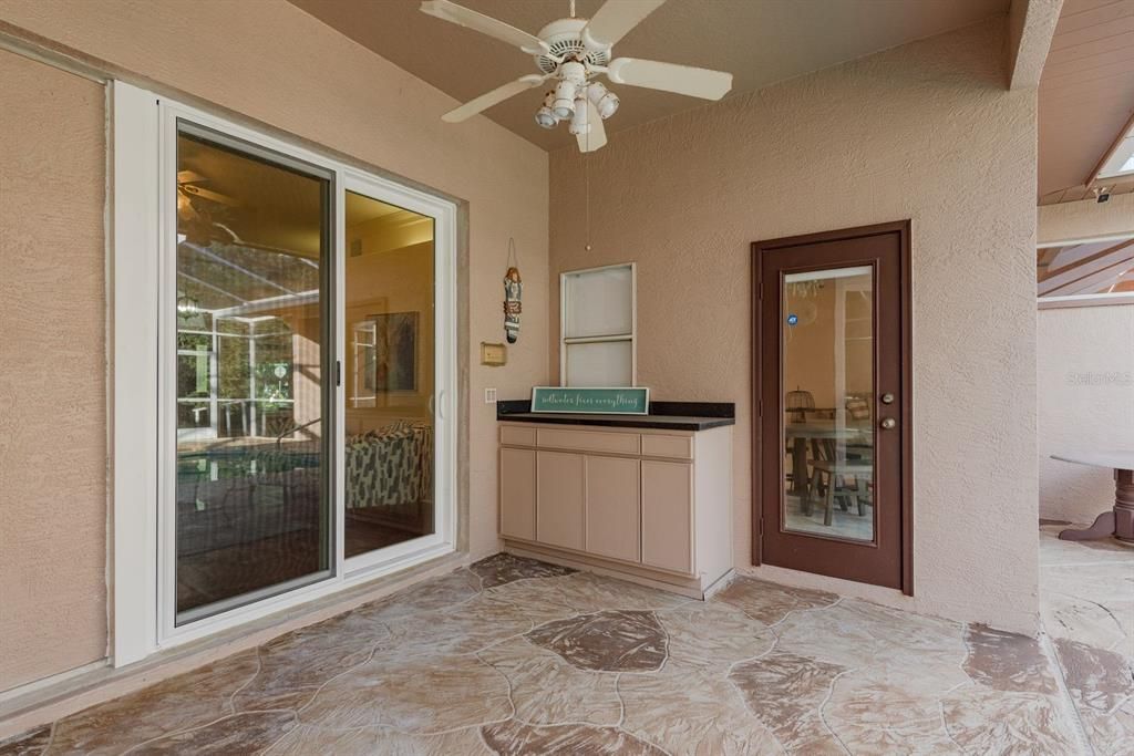 En Venta: $1,465,000 (4 camas, 3 baños, 3051 Pies cuadrados)