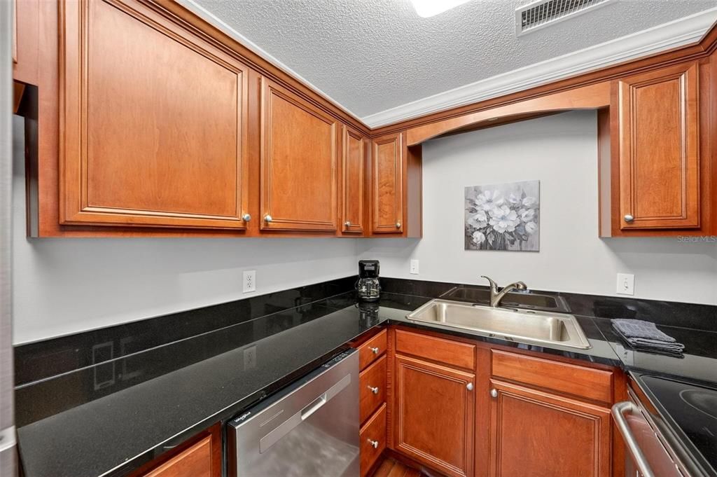 En Venta: $144,900 (1 camas, 1 baños, 636 Pies cuadrados)