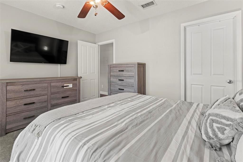 En Venta: $144,900 (1 camas, 1 baños, 636 Pies cuadrados)