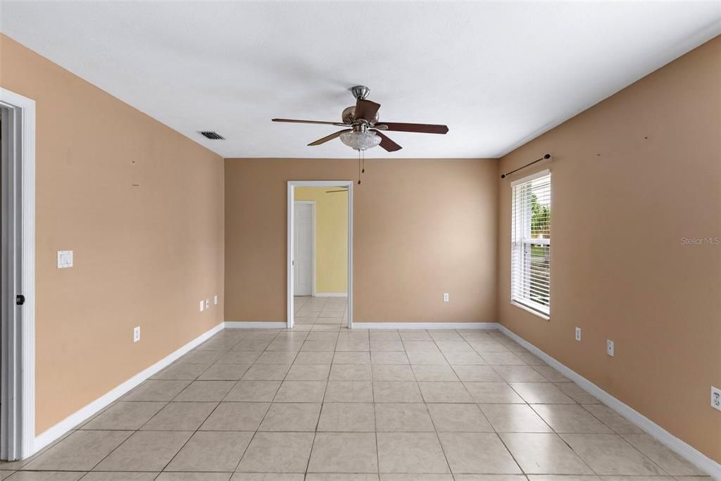 Active With Contract: $300,000 (3 beds, 2 baths, 2043 Square Feet)
