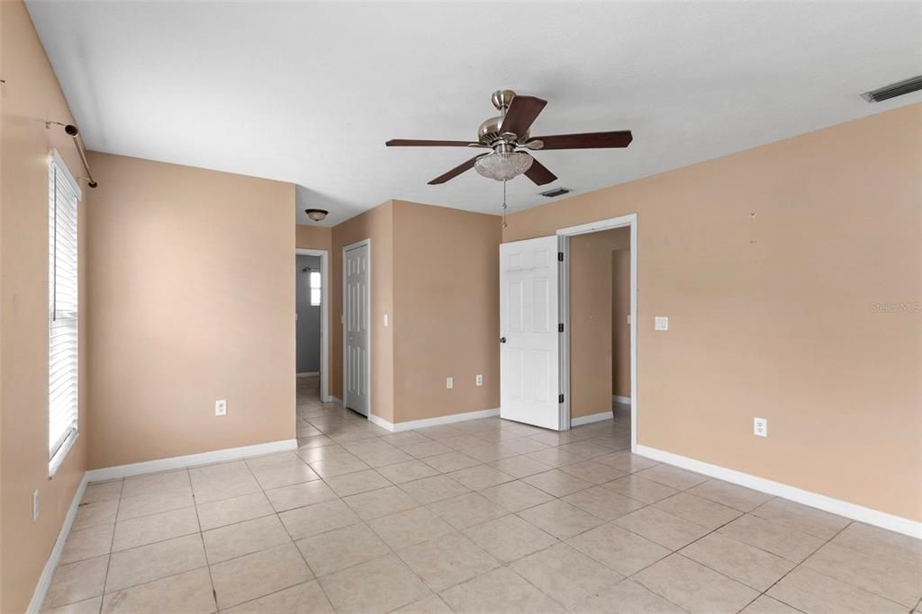 Active With Contract: $300,000 (3 beds, 2 baths, 2043 Square Feet)
