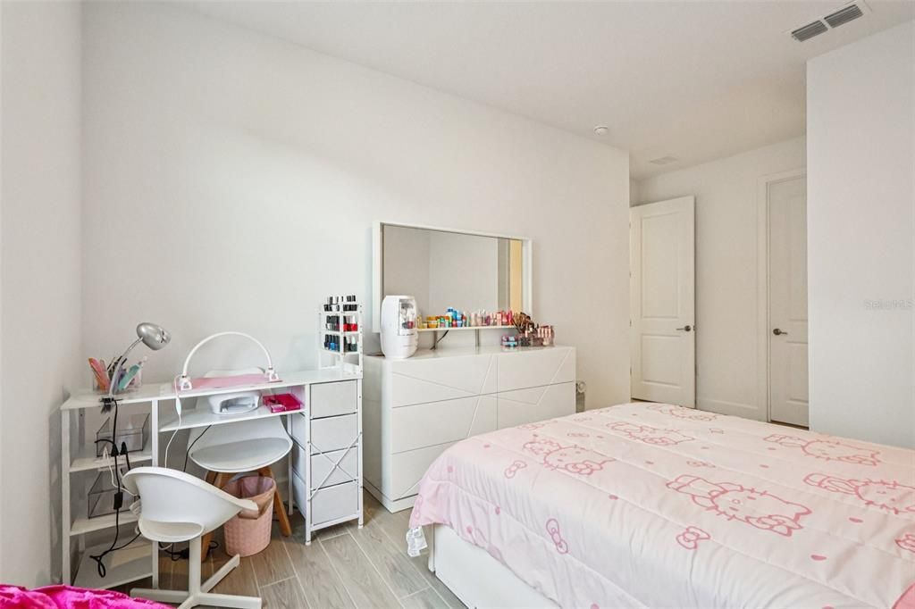 En Venta: $705,000 (5 camas, 3 baños, 2993 Pies cuadrados)