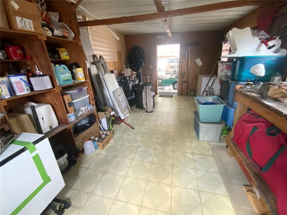 For Sale: $191,500 (2 beds, 2 baths, 1100 Square Feet)