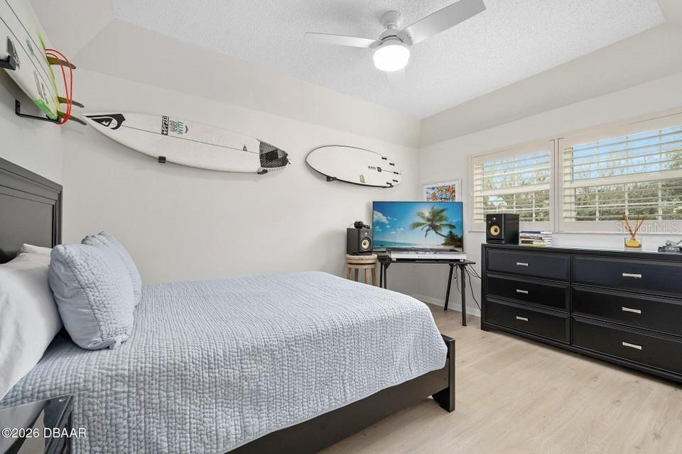 For Sale: $481,400 (3 beds, 2 baths, 1875 Square Feet)