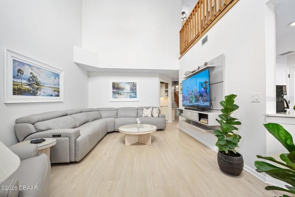 For Sale: $481,400 (3 beds, 2 baths, 1875 Square Feet)