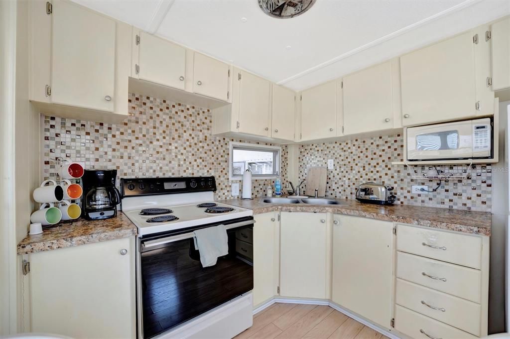 En Venta: $104,900 (2 camas, 1 baños, 684 Pies cuadrados)