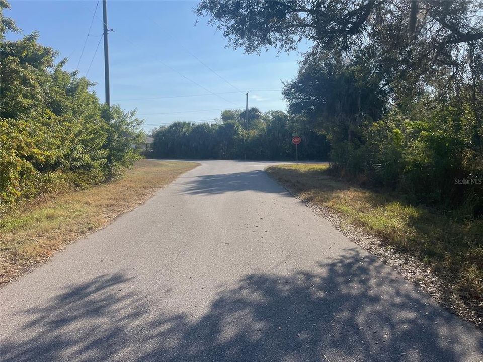 合同活跃: $21,500 (0.23 acres)