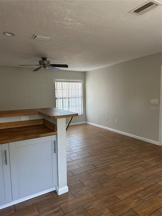 For Rent: $2,000 (3 beds, 2 baths, 1584 Square Feet)