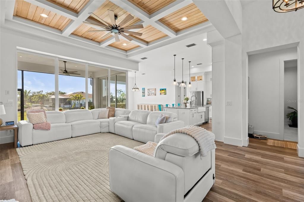 For Sale: $660,000 (3 beds, 3 baths, 2469 Square Feet)