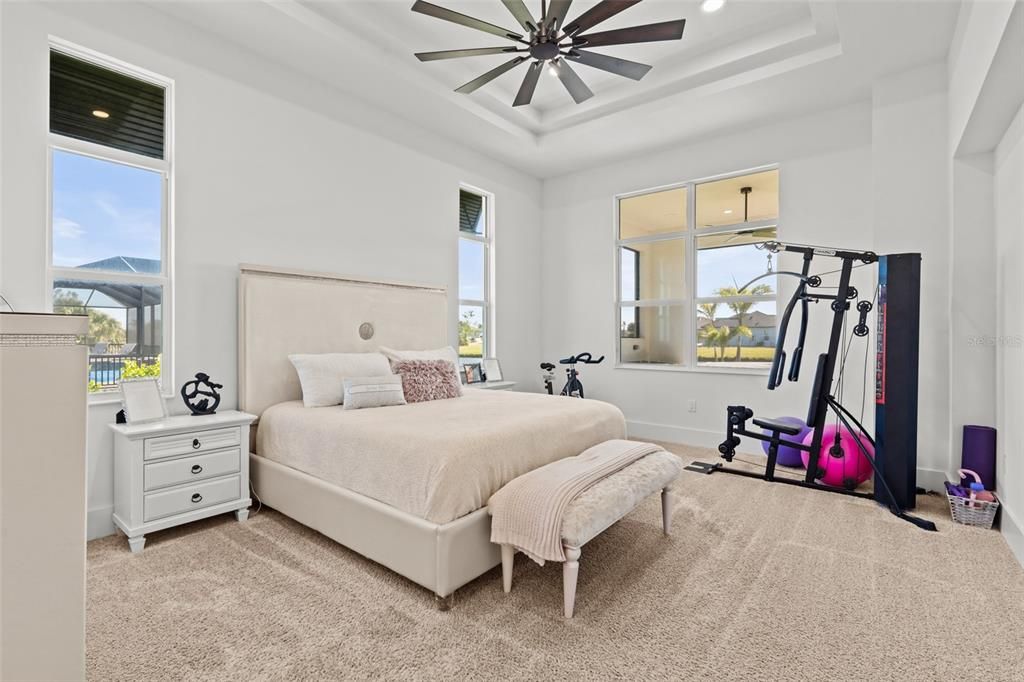 For Sale: $660,000 (3 beds, 3 baths, 2469 Square Feet)