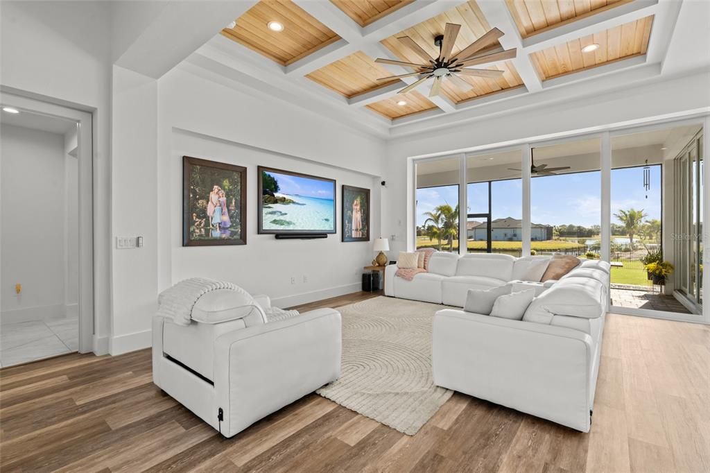 For Sale: $660,000 (3 beds, 3 baths, 2469 Square Feet)