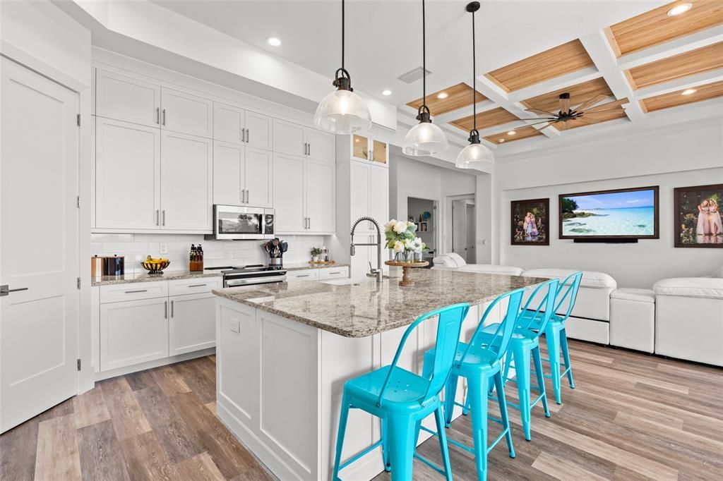 For Sale: $660,000 (3 beds, 3 baths, 2469 Square Feet)
