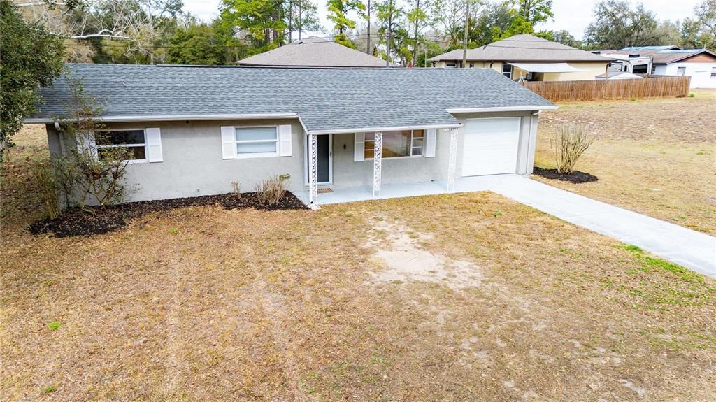 Recently Sold: $239,000 (3 beds, 2 baths, 1208 Square Feet)