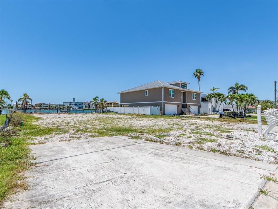 En Venta: $3,995,000 (5 camas, 5 baños, 4818 Pies cuadrados)