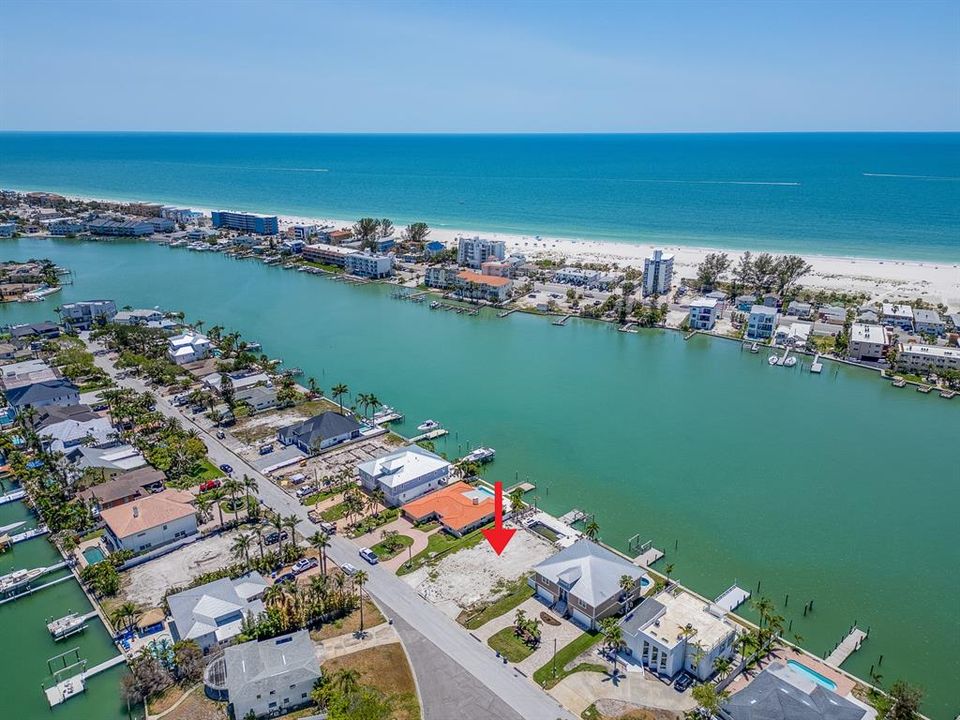 En Venta: $3,995,000 (5 camas, 5 baños, 4818 Pies cuadrados)