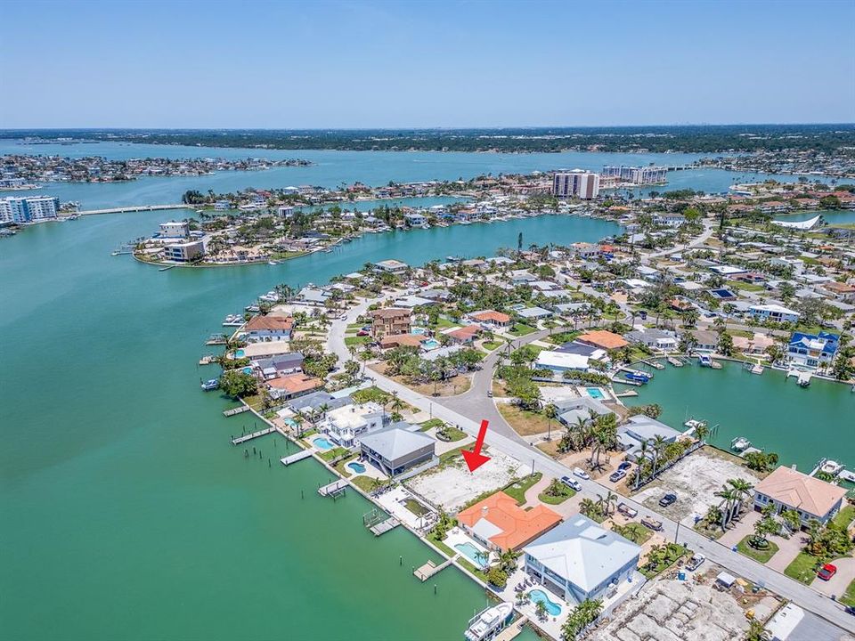 En Venta: $3,995,000 (5 camas, 5 baños, 4818 Pies cuadrados)