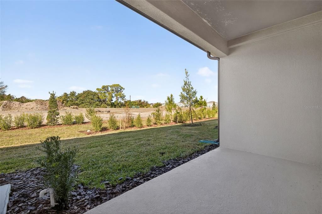 Под контрактом: $284,529 (3 спален, 2 ванн, 1691 Квадратных фут)