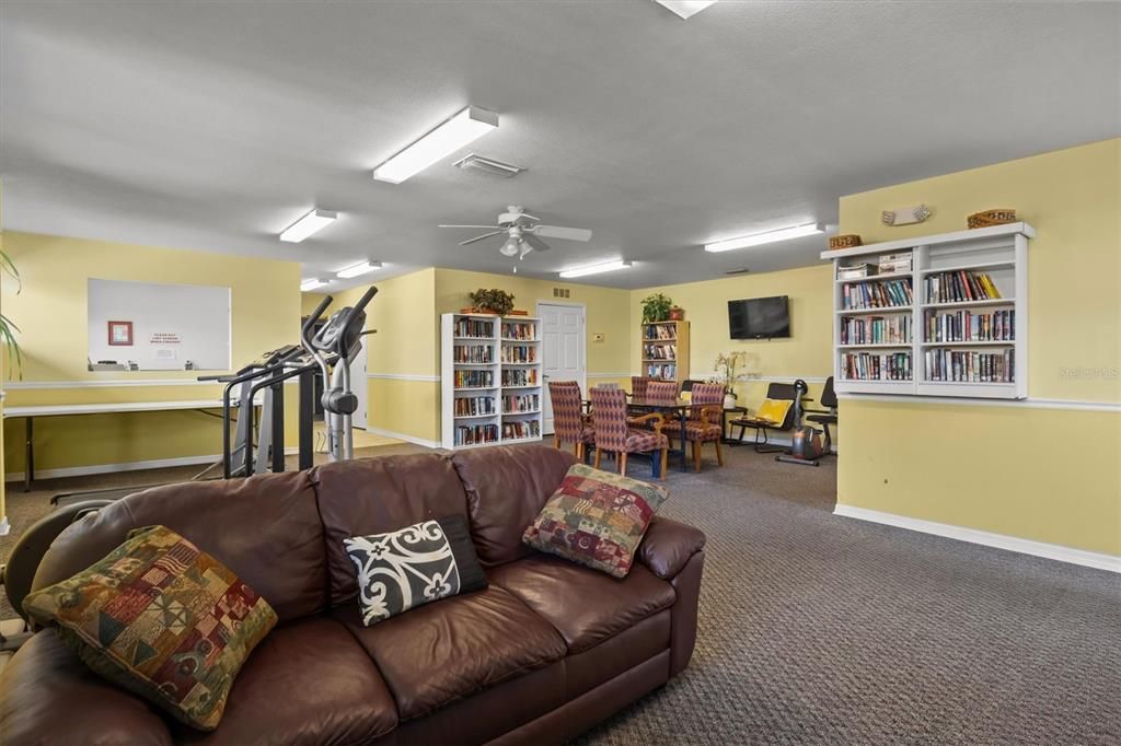 待售: $169,500 (2 贝兹, 2 浴室, 1116 平方英尺)