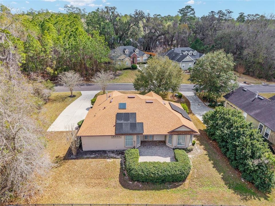 Activo con contrato: $416,000 (3 camas, 2 baños, 1838 Pies cuadrados)