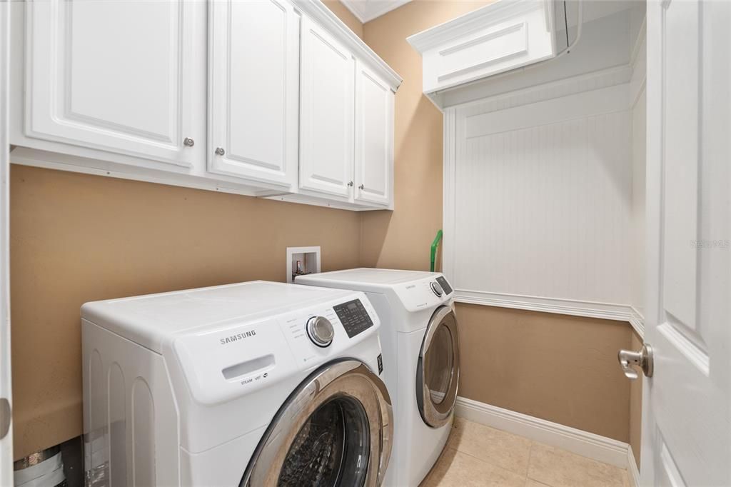 Activo con contrato: $416,000 (3 camas, 2 baños, 1838 Pies cuadrados)