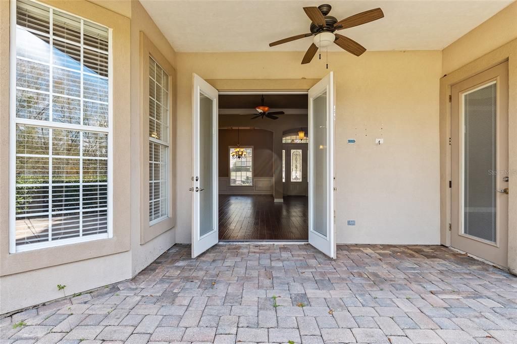 Activo con contrato: $416,000 (3 camas, 2 baños, 1838 Pies cuadrados)