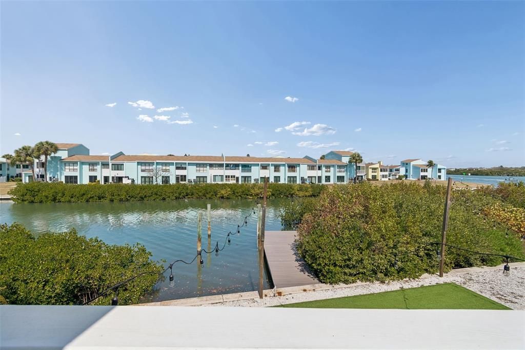 For Sale: $1,999,995 (7 beds, 3 baths, 3281 Square Feet)