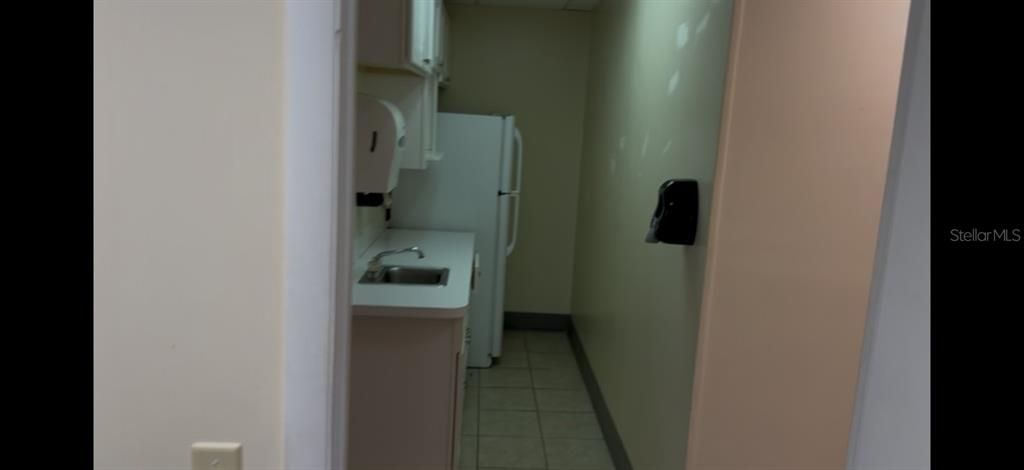 На продажу: $24,939 (0 спален, 0 ванн, 1956 Квадратных фут)