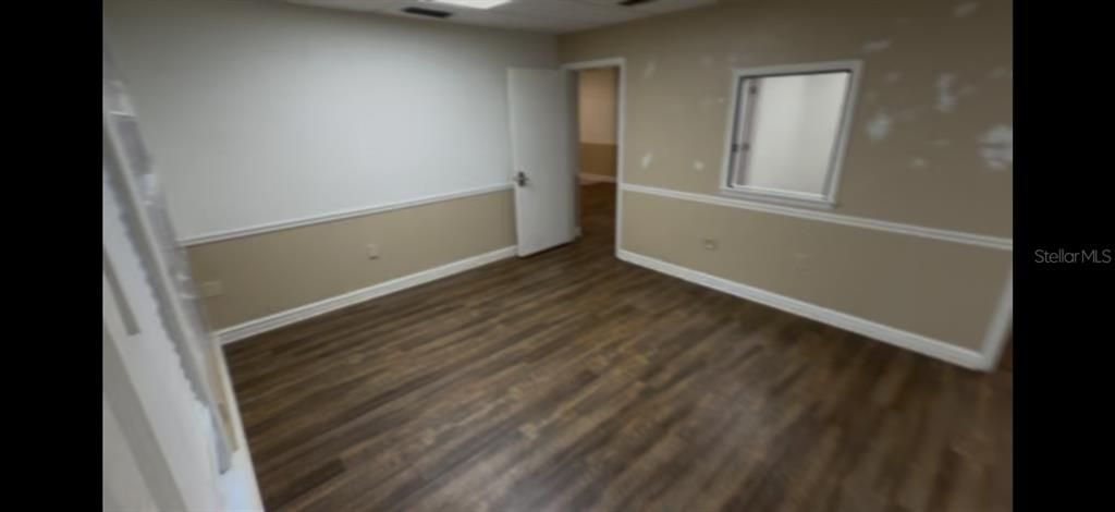 На продажу: $24,939 (0 спален, 0 ванн, 1956 Квадратных фут)