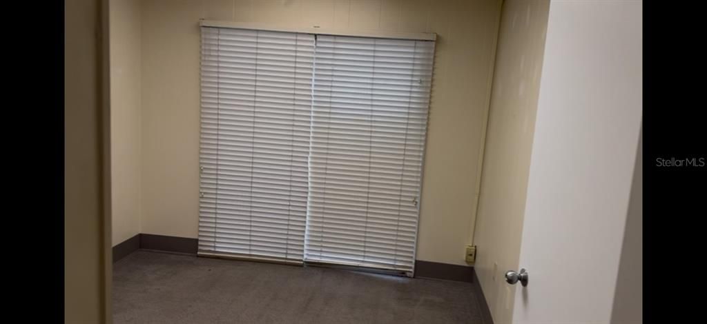 На продажу: $24,939 (0 спален, 0 ванн, 1956 Квадратных фут)