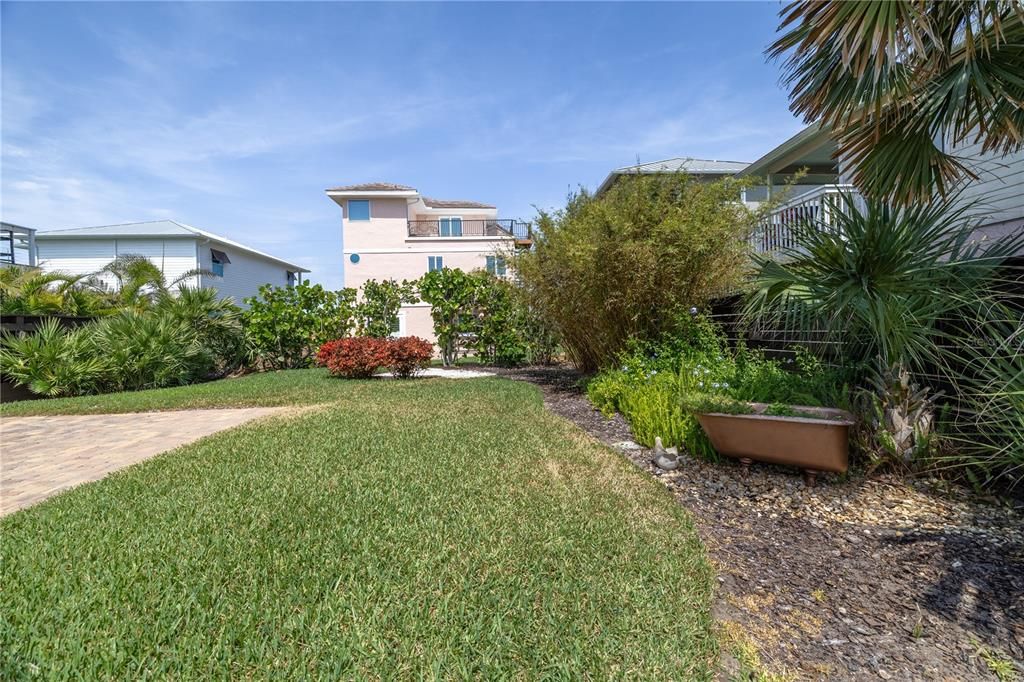 En Venta: $2,245,000 (3 camas, 3 baños, 2766 Pies cuadrados)