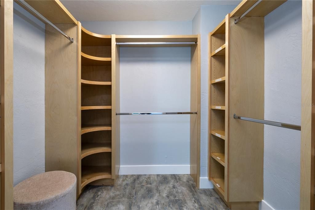 En Venta: $2,245,000 (3 camas, 3 baños, 2766 Pies cuadrados)