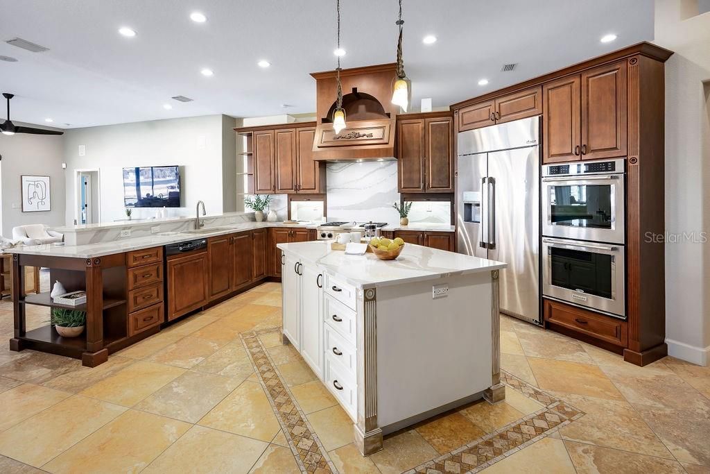 For Sale: $2,500,000 (4 beds, 4 baths, 5056 Square Feet)
