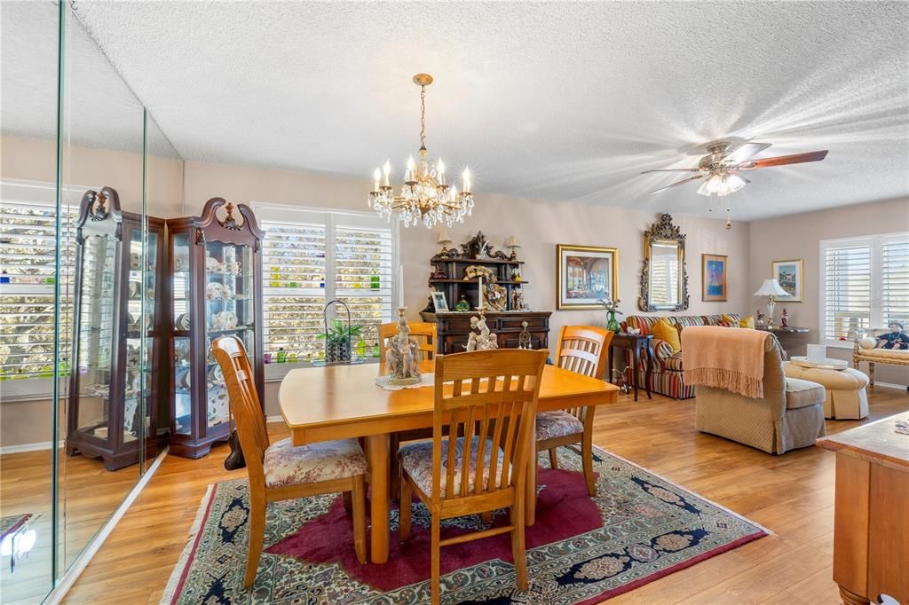 Active With Contract: $289,900 (3 beds, 3 baths, 2200 Square Feet)