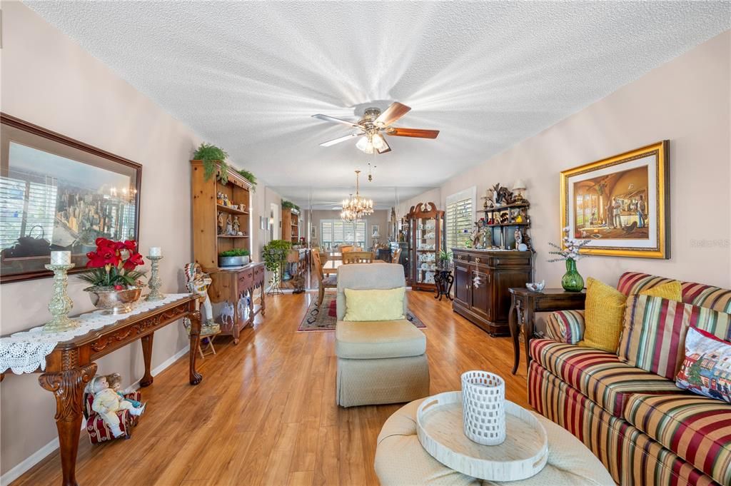 Active With Contract: $289,900 (3 beds, 3 baths, 2200 Square Feet)