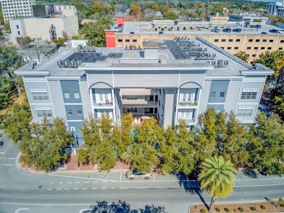 Activo con contrato: $249,000 (2 camas, 2 baños, 1098 Pies cuadrados)