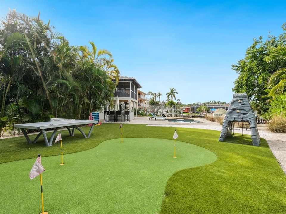 For Sale: $2,995,000 (5 beds, 3 baths, 3042 Square Feet)