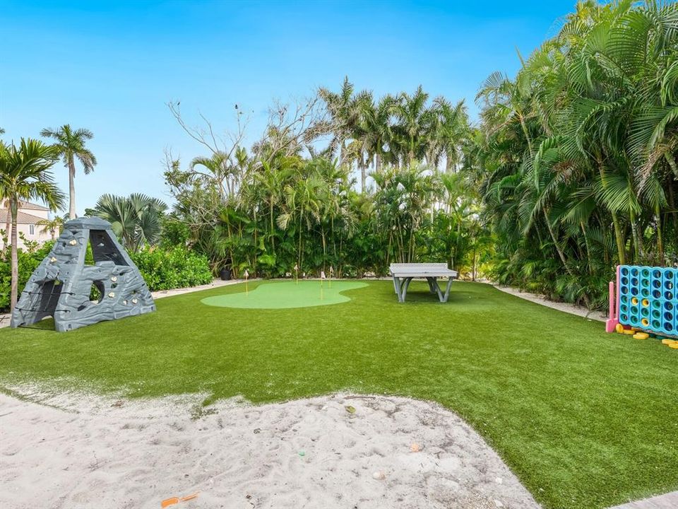 For Sale: $2,995,000 (5 beds, 3 baths, 3042 Square Feet)