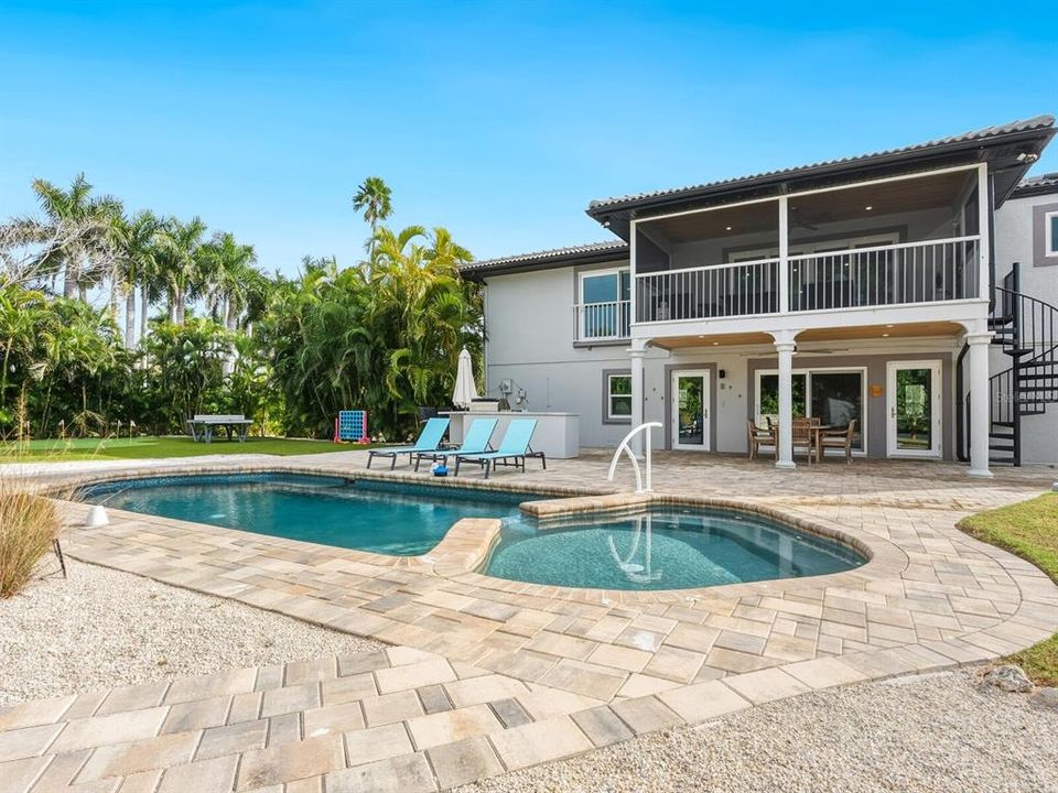 For Sale: $2,995,000 (5 beds, 3 baths, 3042 Square Feet)
