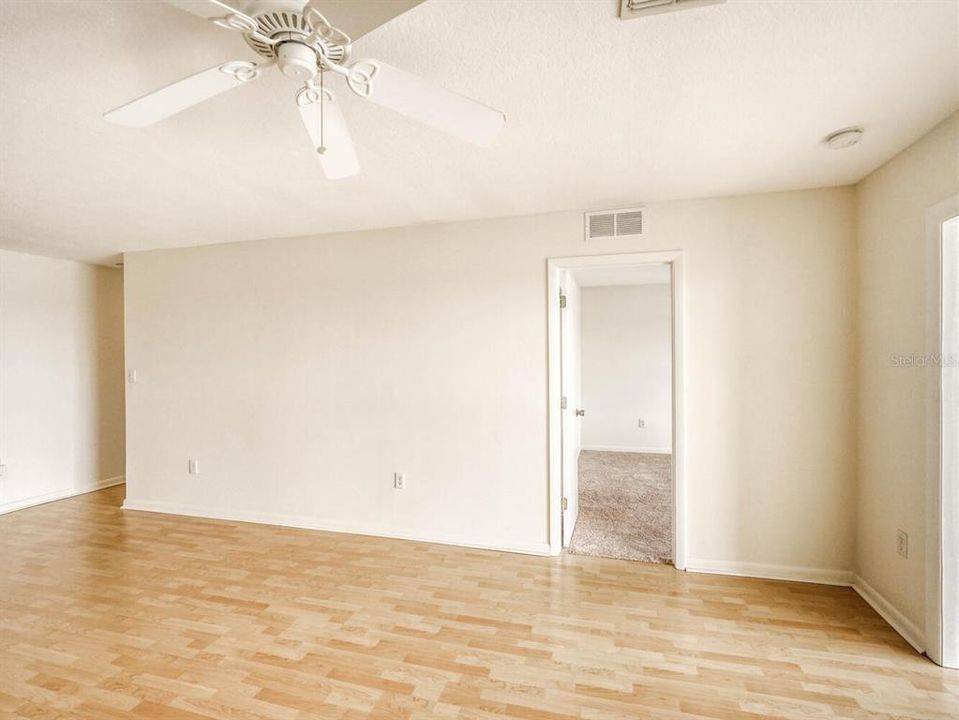 For Rent: $1,700 (2 beds, 2 baths, 1050 Square Feet)