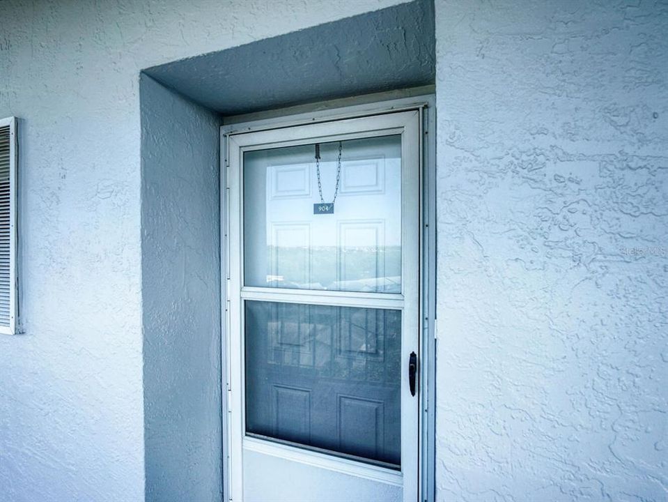 For Rent: $1,700 (2 beds, 2 baths, 1050 Square Feet)