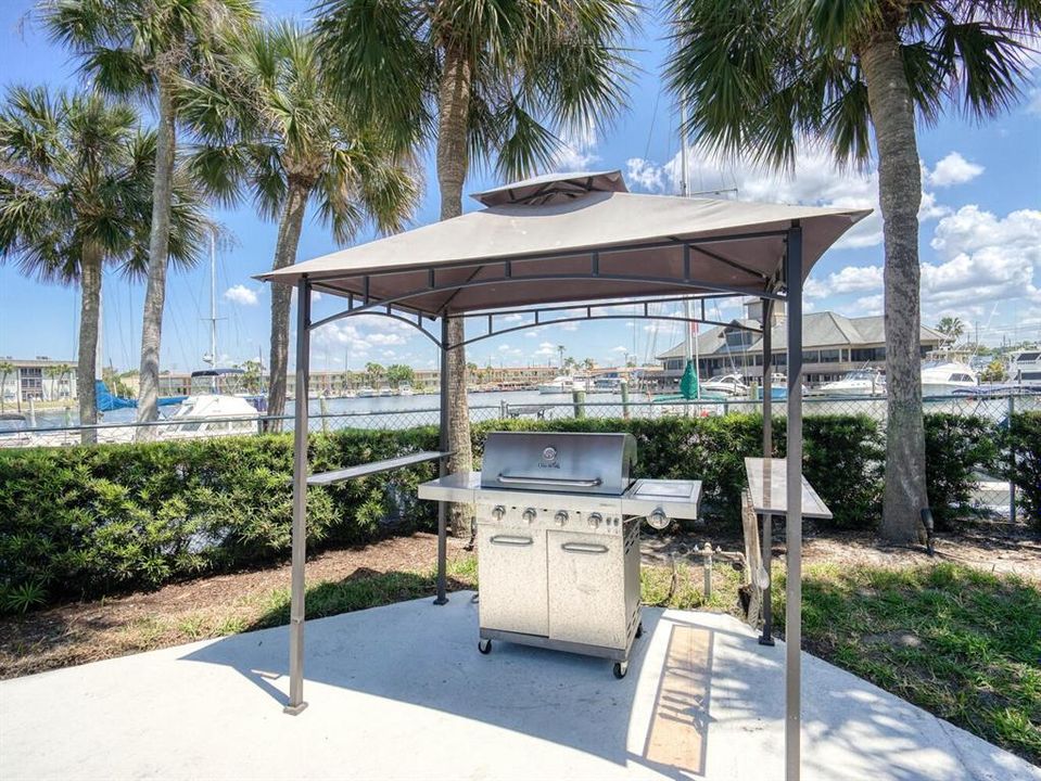 For Rent: $1,700 (2 beds, 2 baths, 1050 Square Feet)