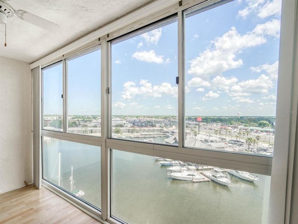 For Rent: $1,700 (2 beds, 2 baths, 1050 Square Feet)
