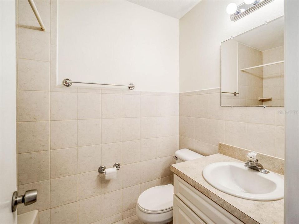 For Rent: $1,700 (2 beds, 2 baths, 1050 Square Feet)