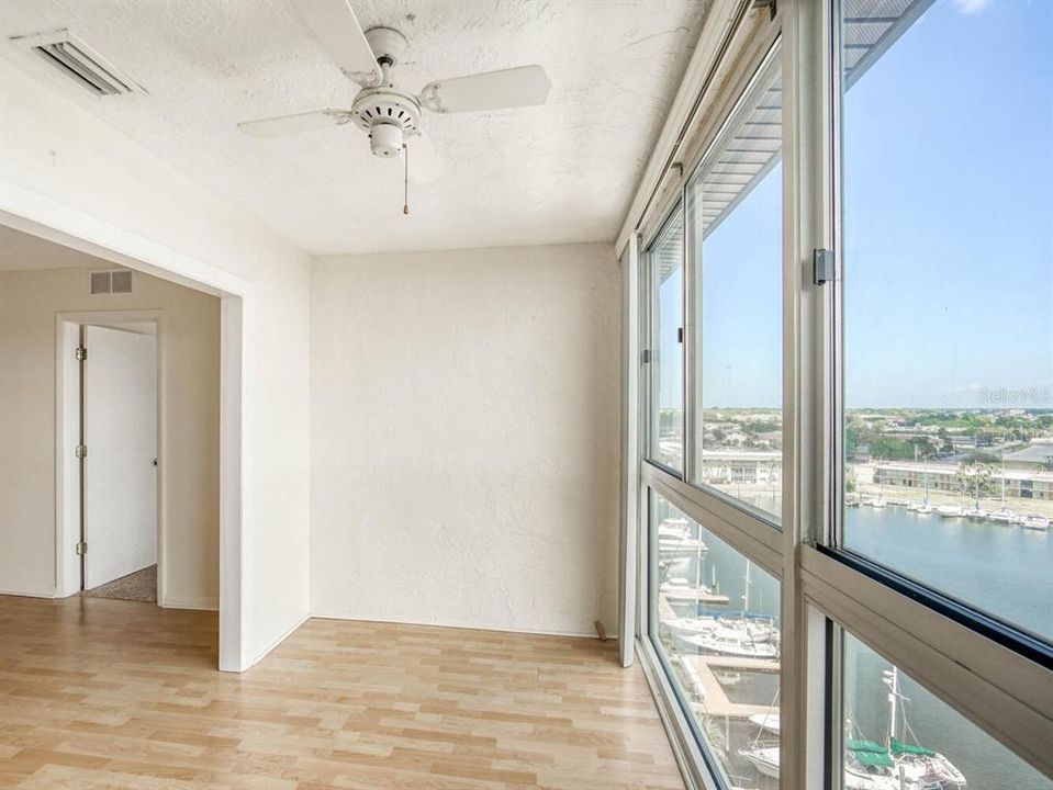 For Rent: $1,700 (2 beds, 2 baths, 1050 Square Feet)