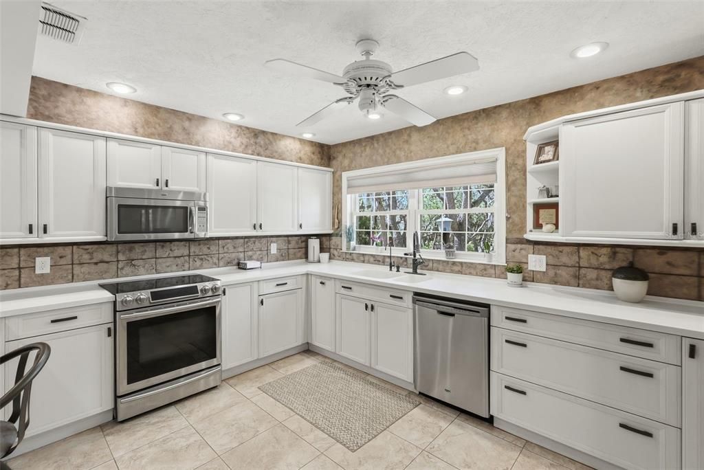 For Sale: $1,299,000 (4 beds, 3 baths, 3608 Square Feet)